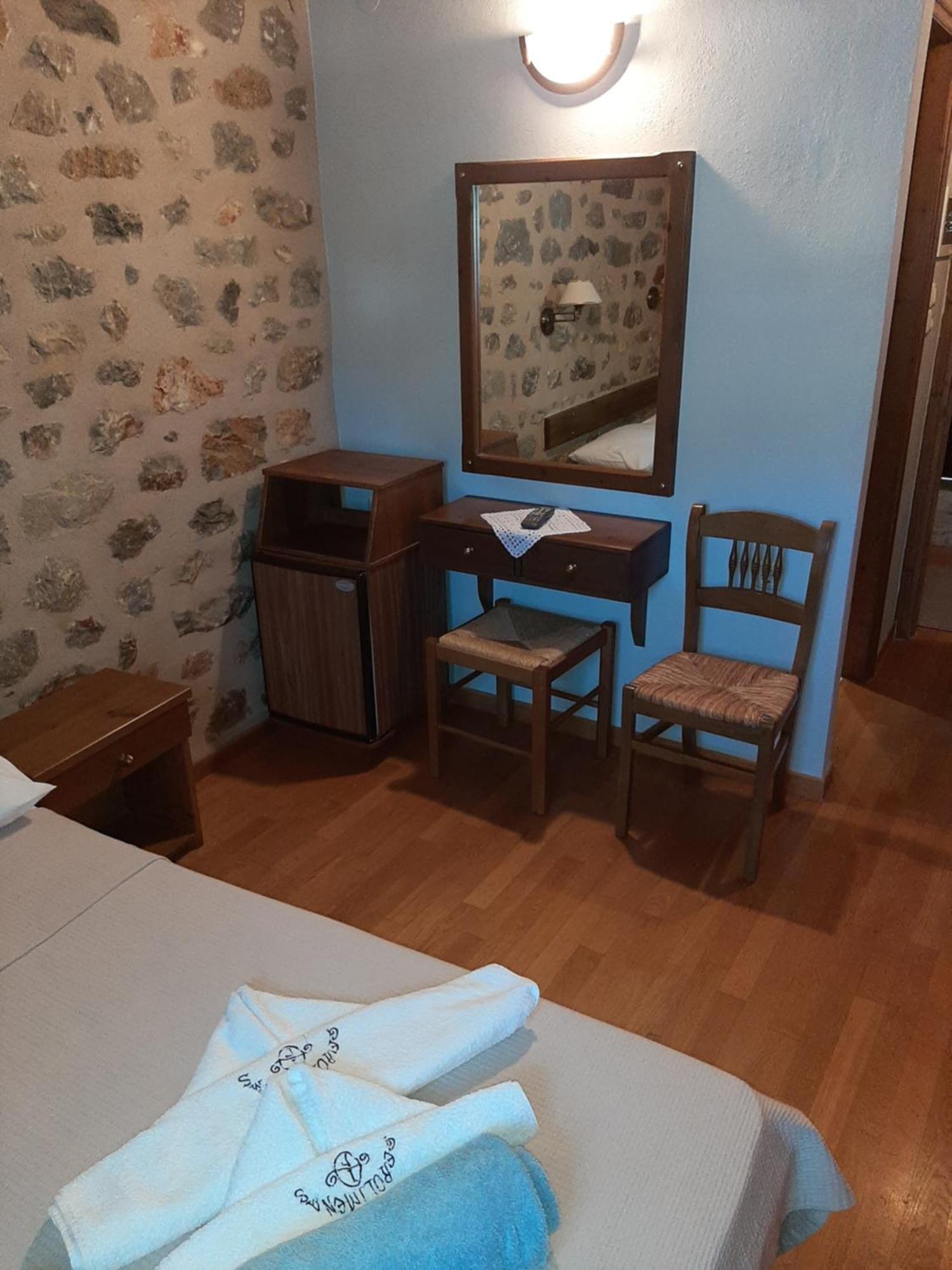 Pyrgoi Theodorakaki: O Gerolimenas Hotel Quarto foto